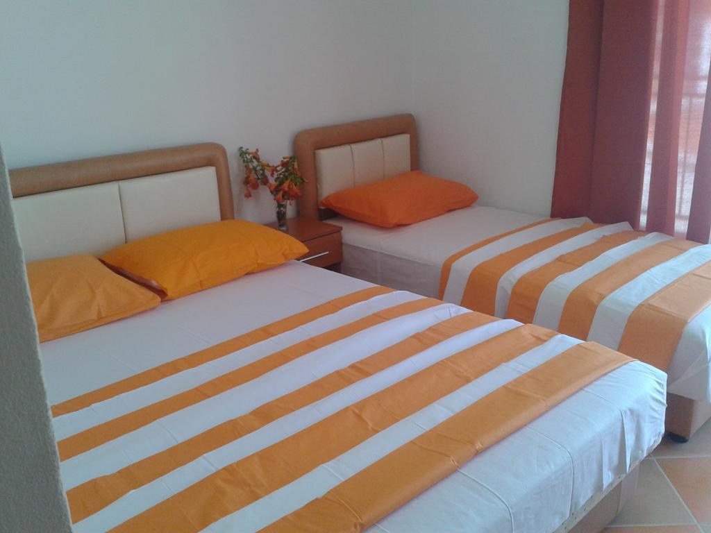 Apartments Aza Dobra Voda Extérieur photo