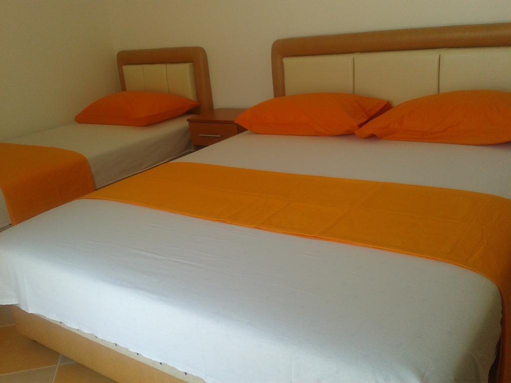 Apartments Aza Dobra Voda Extérieur photo