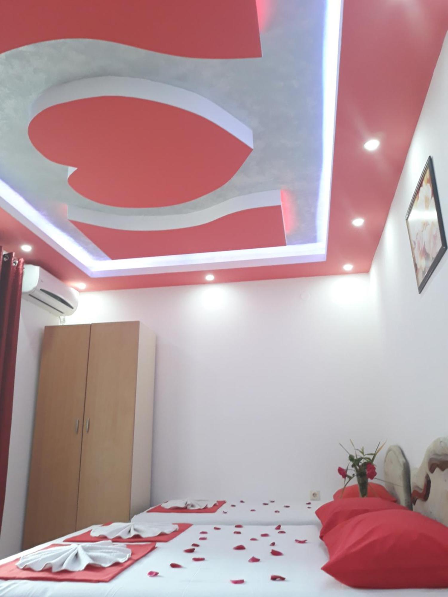 Apartments Aza Dobra Voda Chambre photo