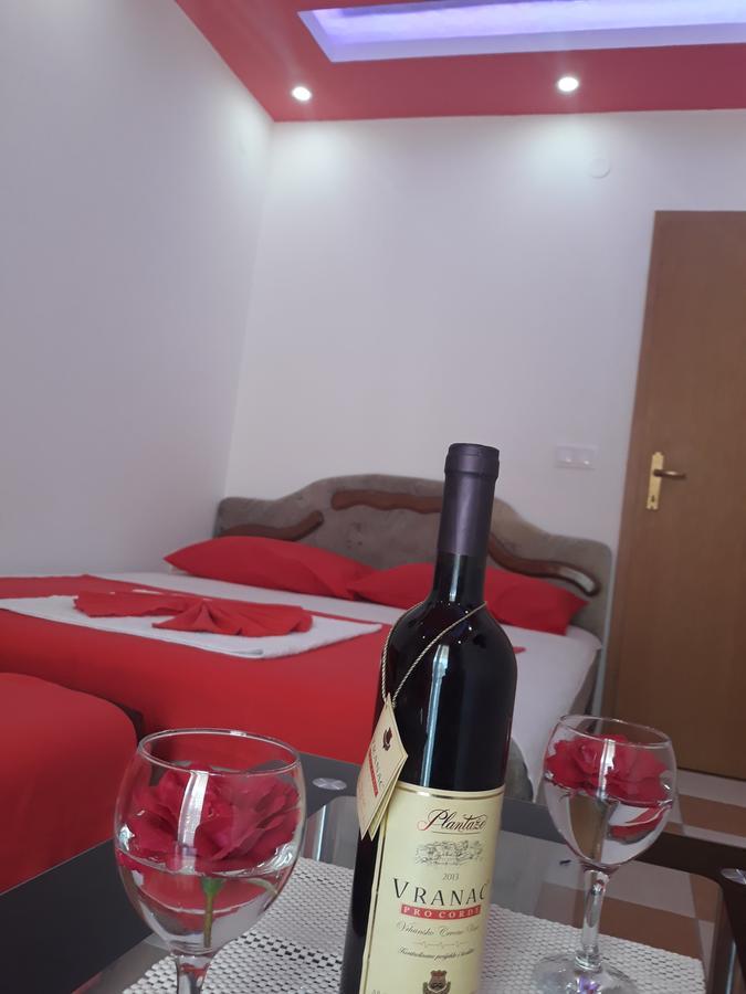 Apartments Aza Dobra Voda Extérieur photo