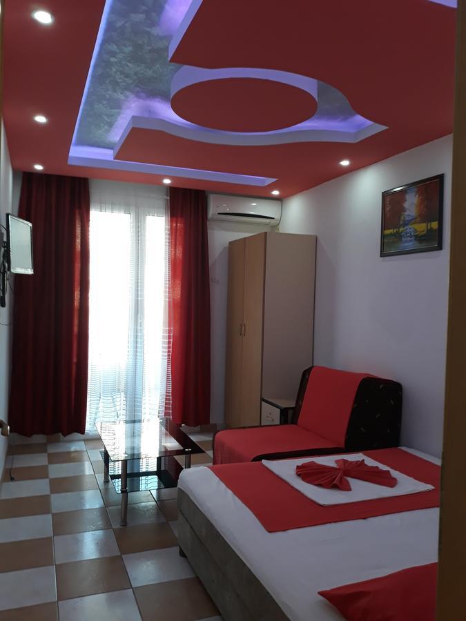 Apartments Aza Dobra Voda Extérieur photo