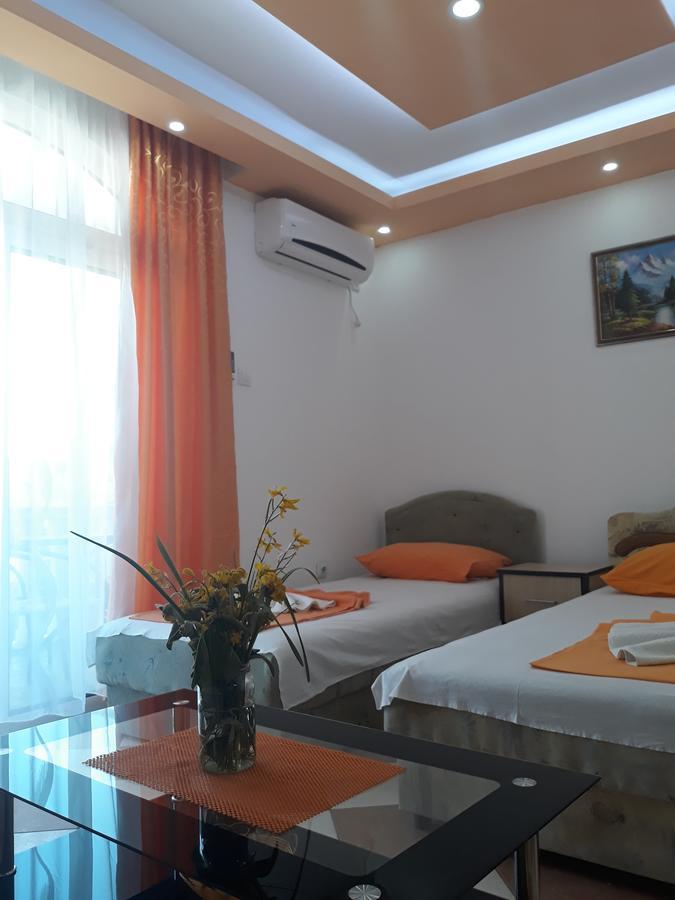 Apartments Aza Dobra Voda Extérieur photo