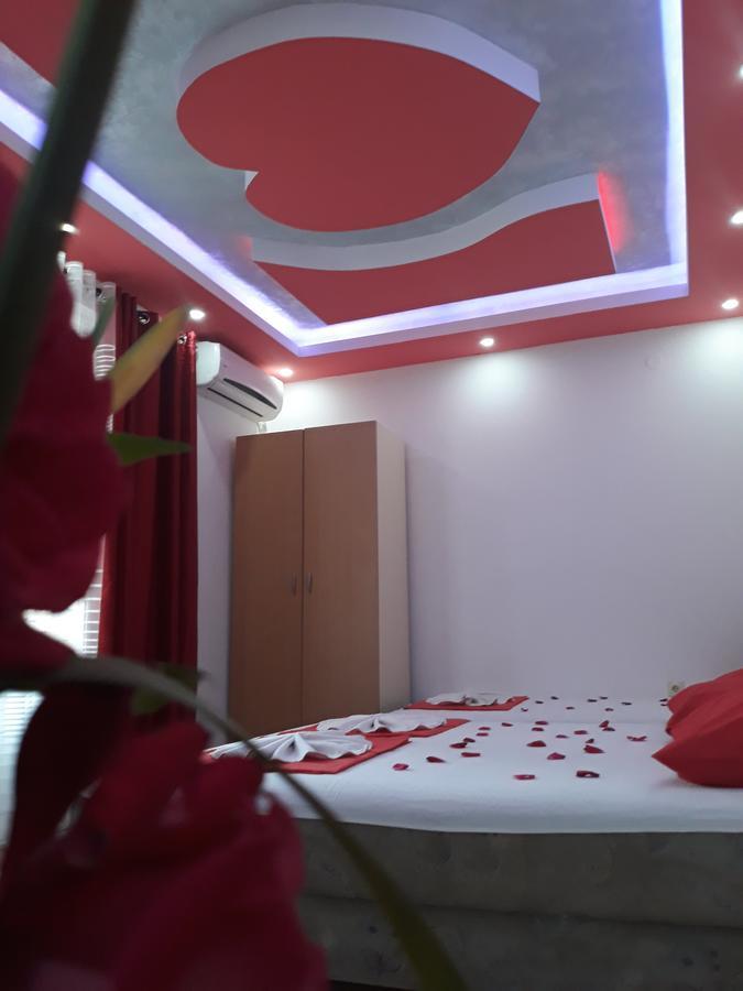 Apartments Aza Dobra Voda Extérieur photo