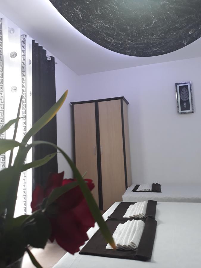 Apartments Aza Dobra Voda Extérieur photo