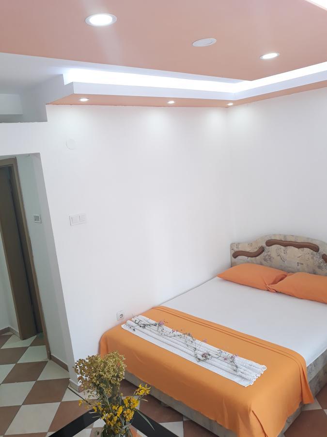 Apartments Aza Dobra Voda Extérieur photo